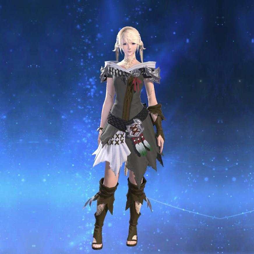 Auri Gown's gearset image.